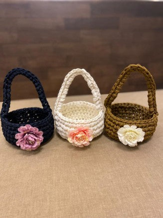 Daisy Haven Crochet Basket