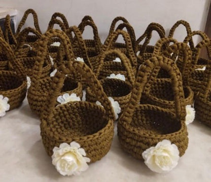 Daisy Haven Crochet Basket